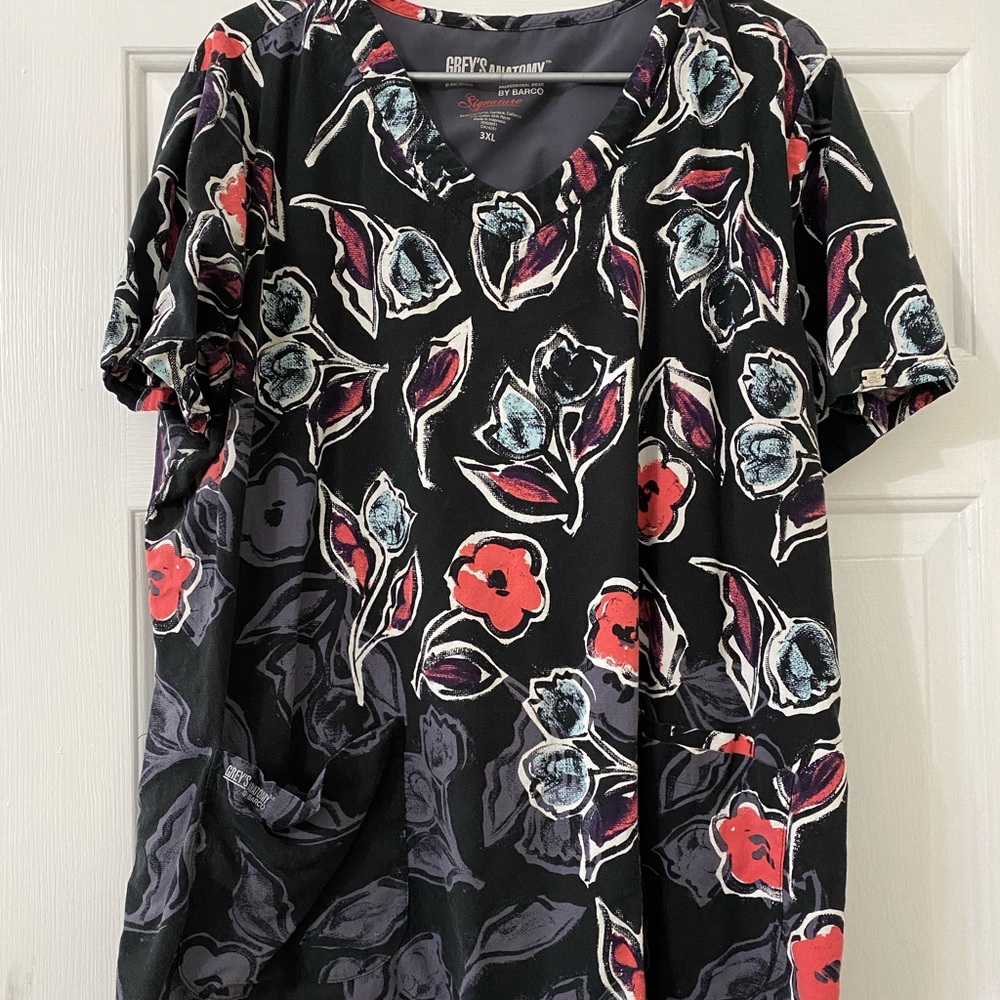 Greys anatomy scrub top